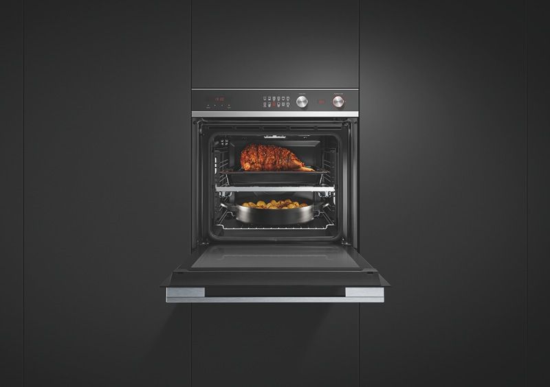 Fisher & Paykel 60cm Builtin Pyrolytic Oven Stainless Steel