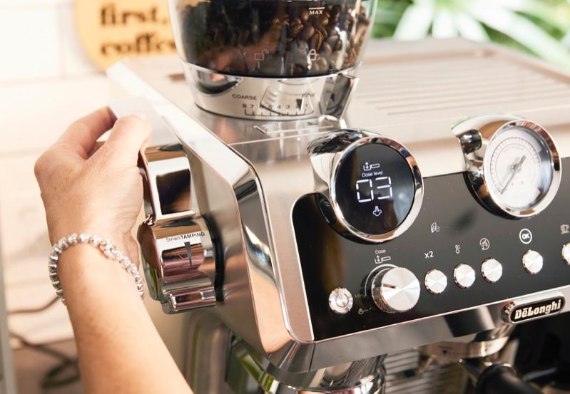Delonghi La Specialista Maestro Pump Espresso Coffee Machine Stainless Steel EC9665M Review by