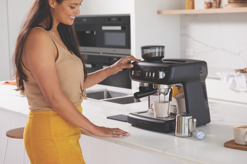 Sunbeam Barista Plus Pump Espresso Coffee Machine Black EMM5400BK